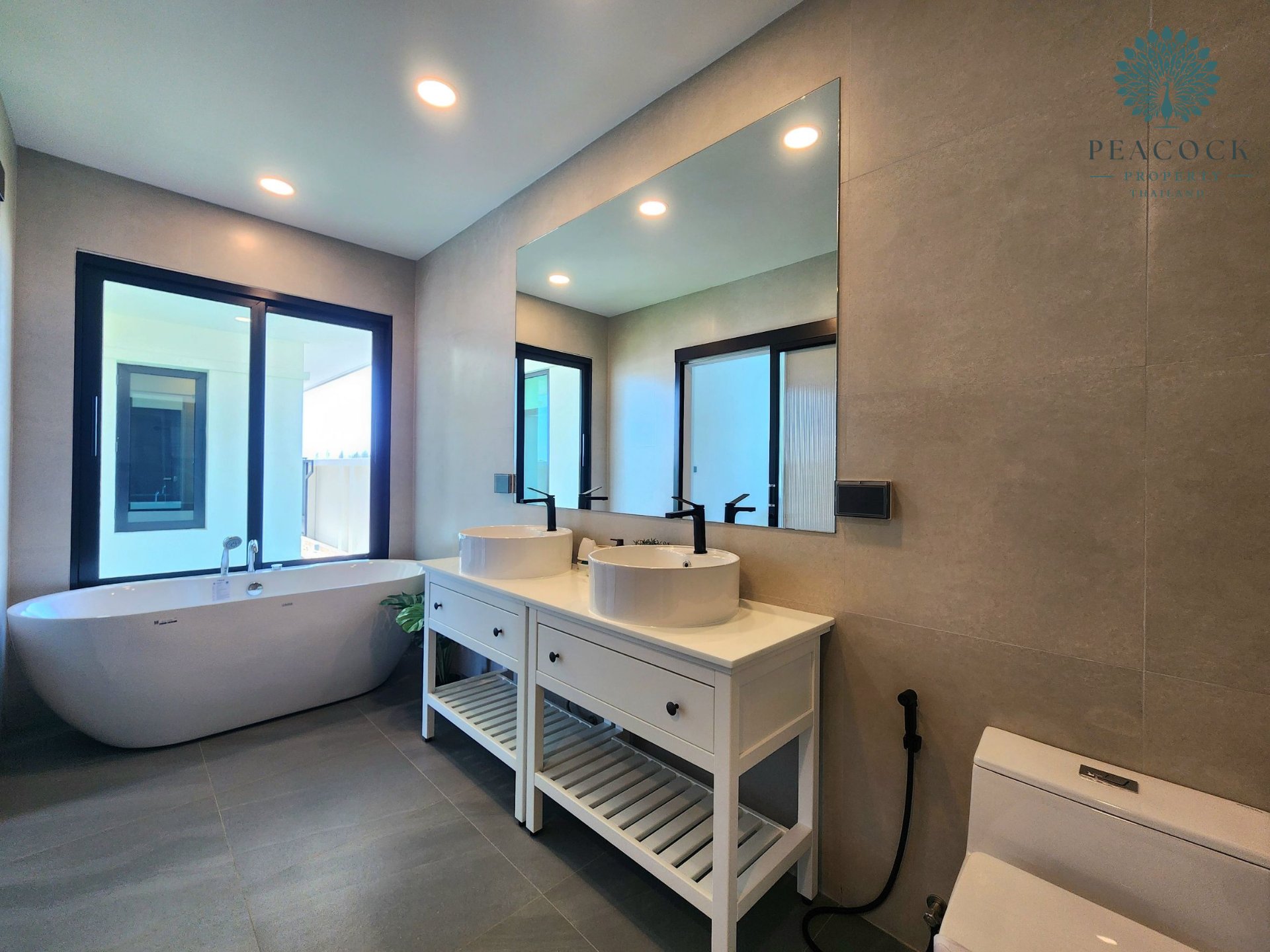Luxury Pool Villa for Sale in Hua Hin 112