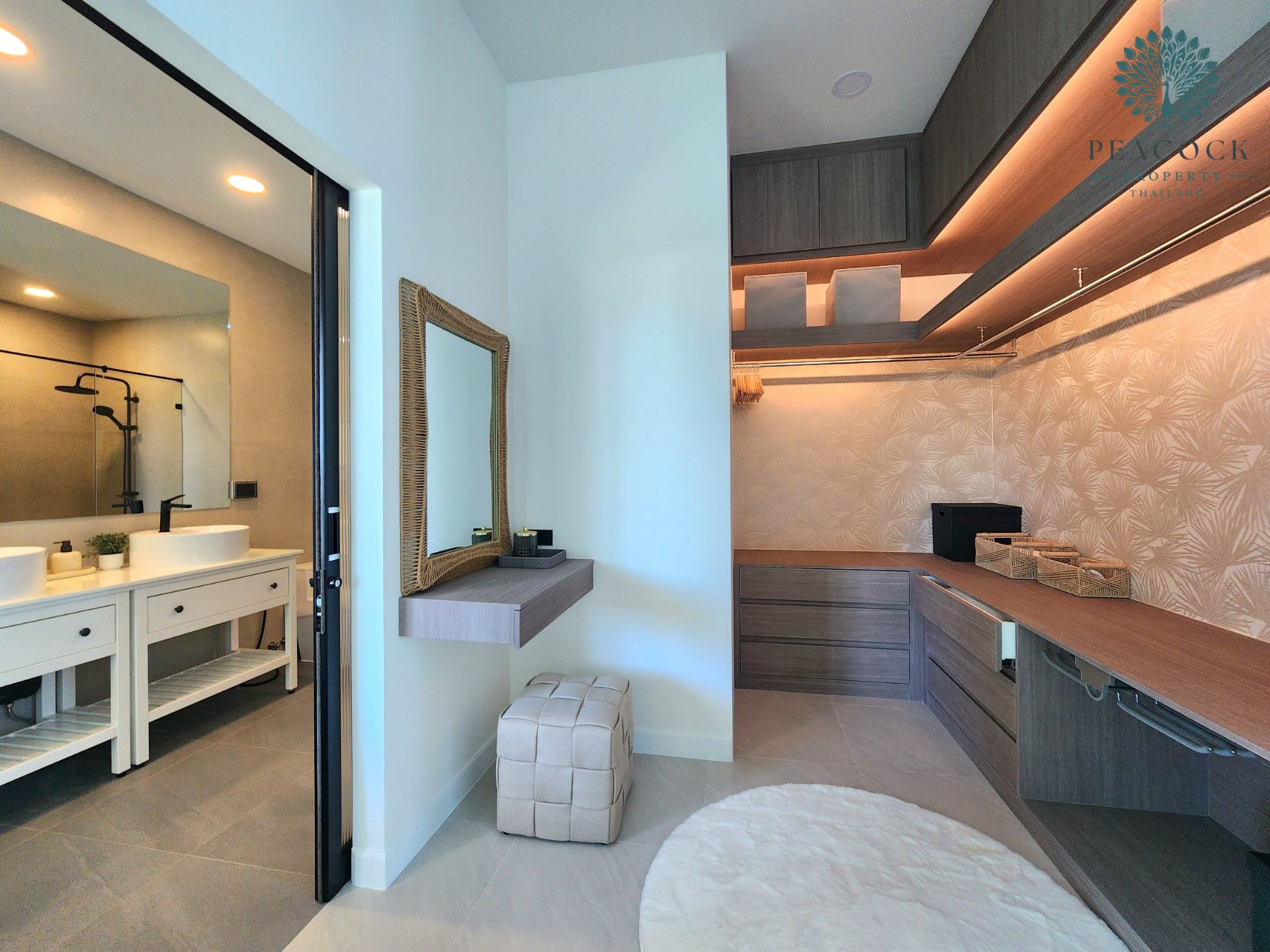 Luxury Pool Villa for Sale in Hua Hin 112