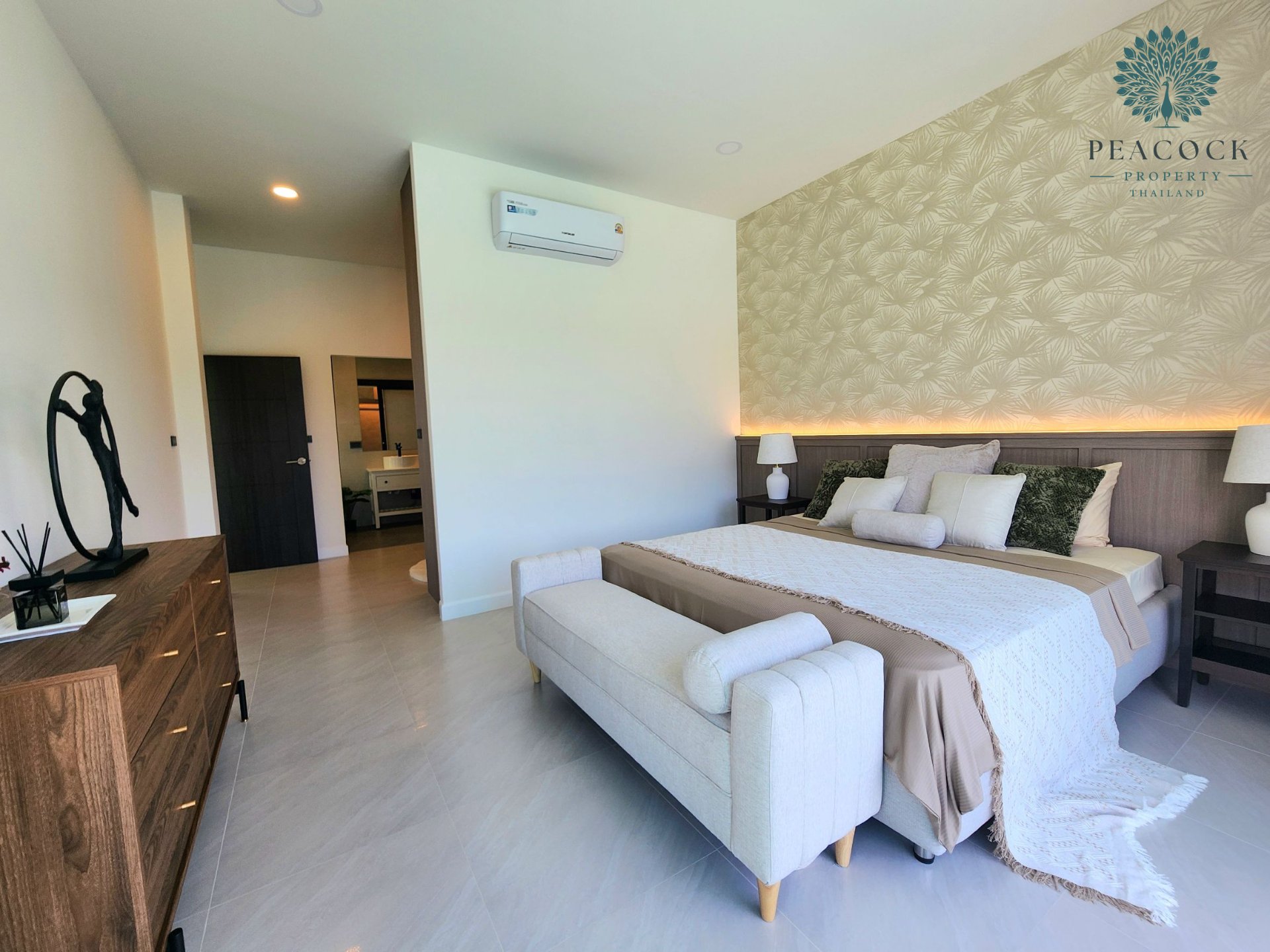 Luxury Pool Villa for Sale in Hua Hin 112